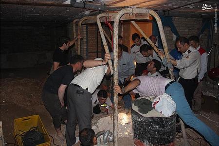 اول خرداد ۹۴ : نجات معجزهآسای جوان افغان از اعماق چاه اول خرداد ۹۴ : نجات معجزهآسای جوان افغان از اعماق چاه