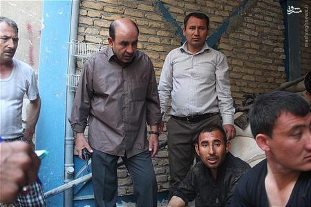 اول خرداد ۹۴ : نجات معجزهآسای جوان افغان از اعماق چاه اول خرداد ۹۴ : نجات معجزهآسای جوان افغان از اعماق چاه